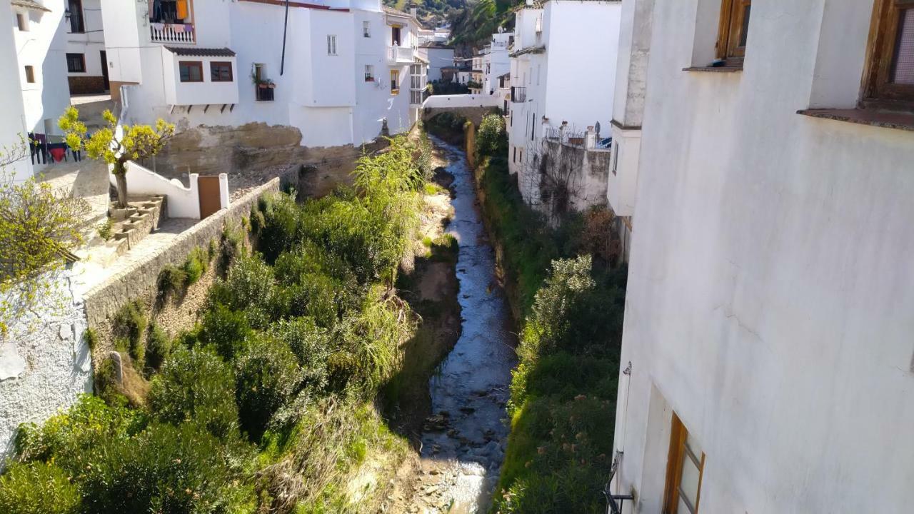 Апартаменти Apartamento Con Vistas Al Rio Setenil De Las Bodegas Екстер'єр фото